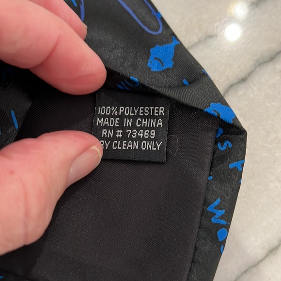 Disney Winnie The Pooh “I Was Fish’n” Tie - Picture 6 of 11